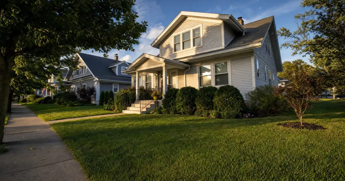 Bloomington, Illinois DSCR loans — qualify on the property’s rental income, not personal income.