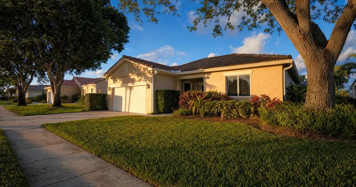 Boynton Beach, Florida bank statement loans — qualify on twelve months of deposits, not tax returns.