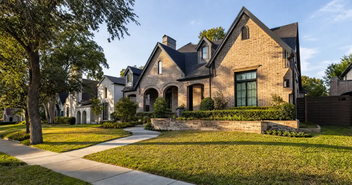 Dallas, Texas bank statement loans — qualify on twelve months of deposits, not tax returns.