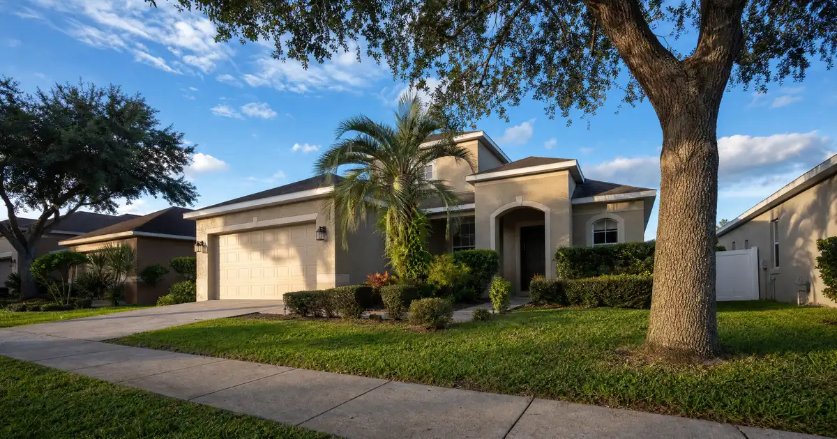 Davenport, Florida bank statement loans — qualify on twelve months of deposits, not tax returns.