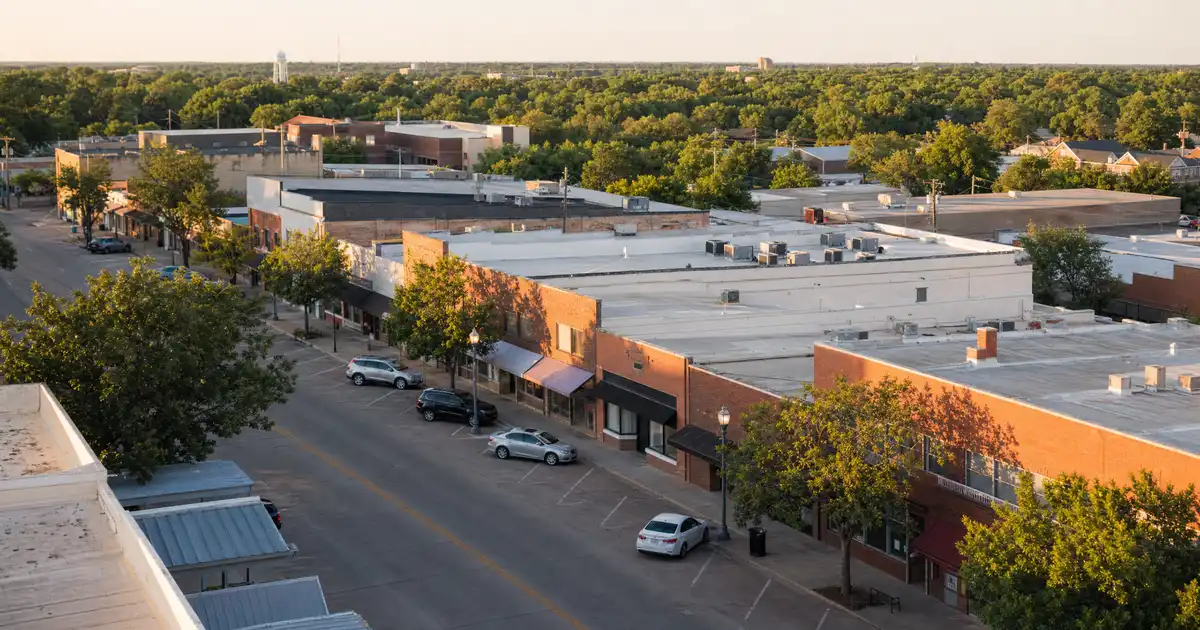Edmond, Oklahoma DSCR loans — qualify on the property’s rental income, not personal income.