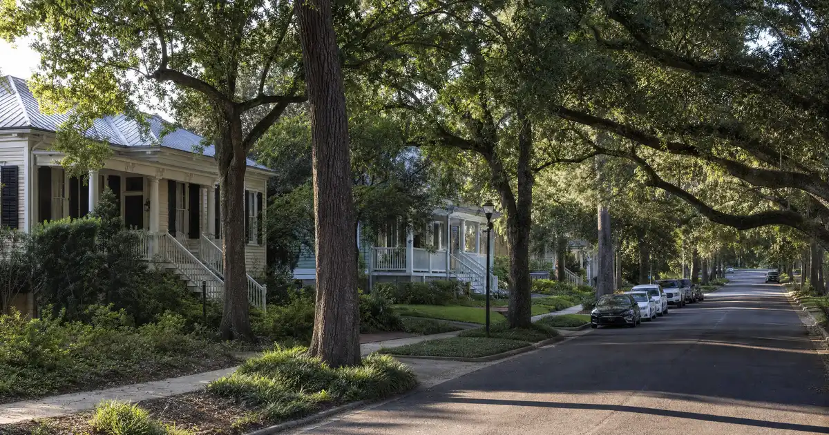 Fairhope, Alabama bank statement loans — qualify on twelve months of deposits, not tax returns.