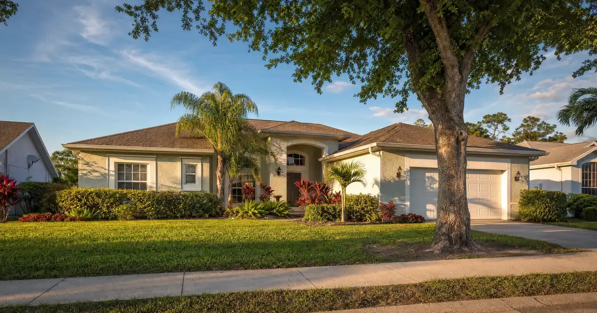 Fort Myers, Florida bank statement loans — qualify on twelve months of deposits, not tax returns.
