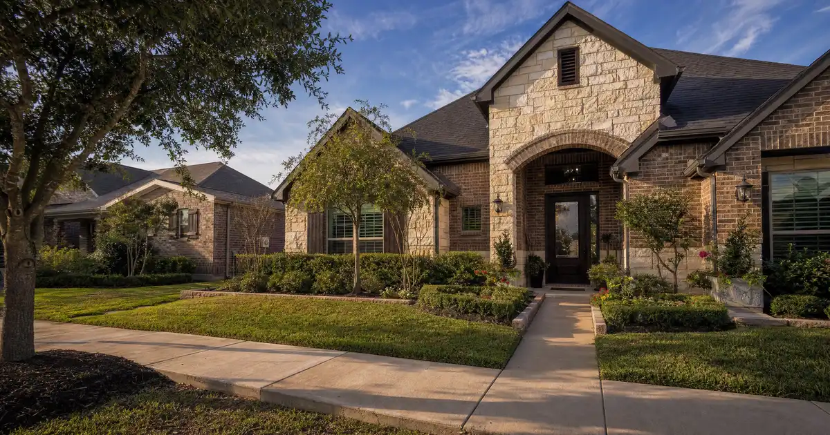 Fulshear, Texas bank statement loans — qualify on twelve months of deposits, not tax returns.