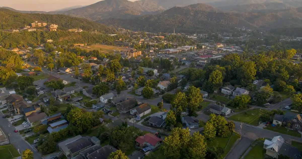 Gatlinburg, Tennessee bank statement loans — qualify on twelve months of deposits, not tax returns.
