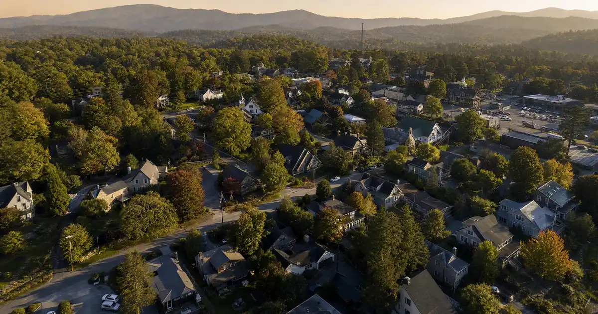 Highlands, North Carolina bank statement loans — qualify on twelve months of deposits, not tax returns.