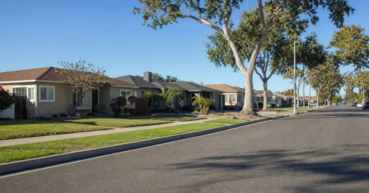 Investment property HELOC Bellflower — Investment Property HELOC in Bellflower, California