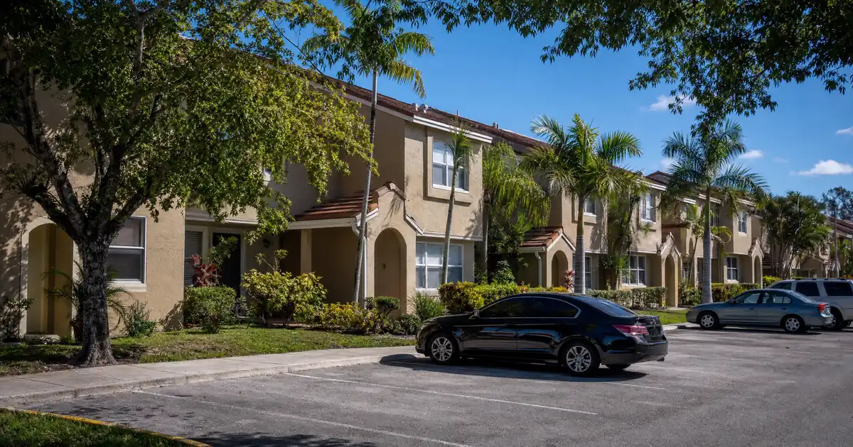 Investment property HELOC Lauderhill — Investment Property HELOC in Lauderhill, Florida