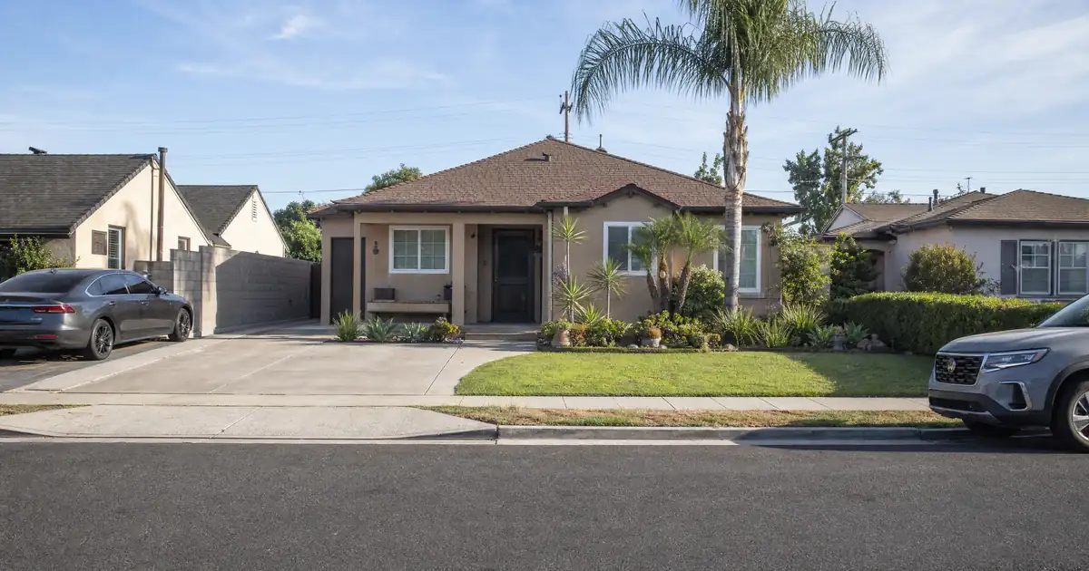 Investment property HELOC Santa Ana — Investment Property HELOC in Santa Ana, California