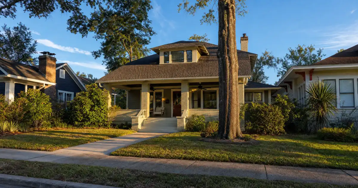 Jacksonville, Florida bank statement loans — qualify on twelve months of deposits, not tax returns.