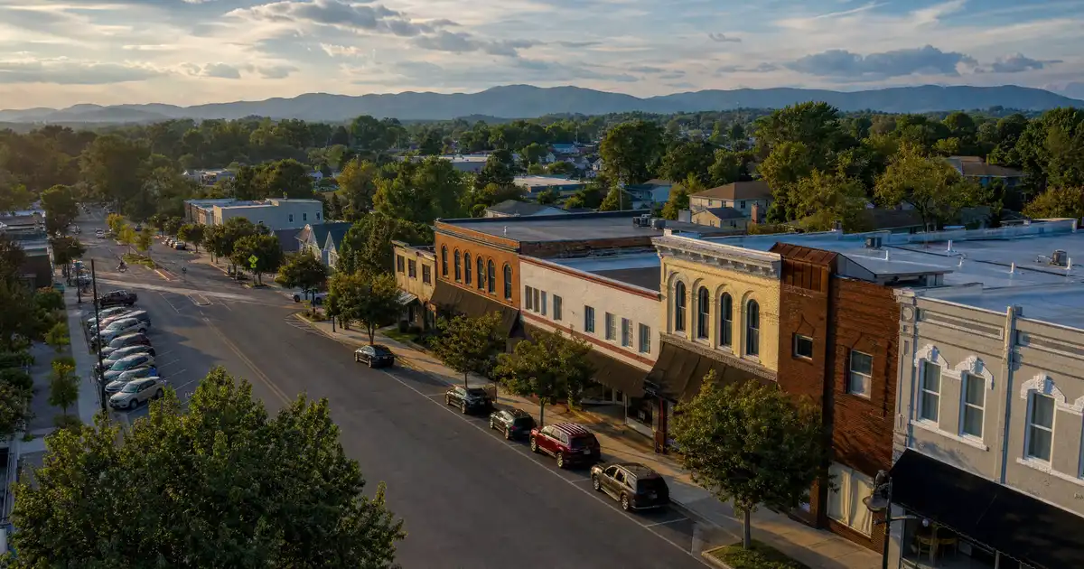 Johnson City, Tennessee bank statement loans — qualify on twelve months of deposits, not tax returns.