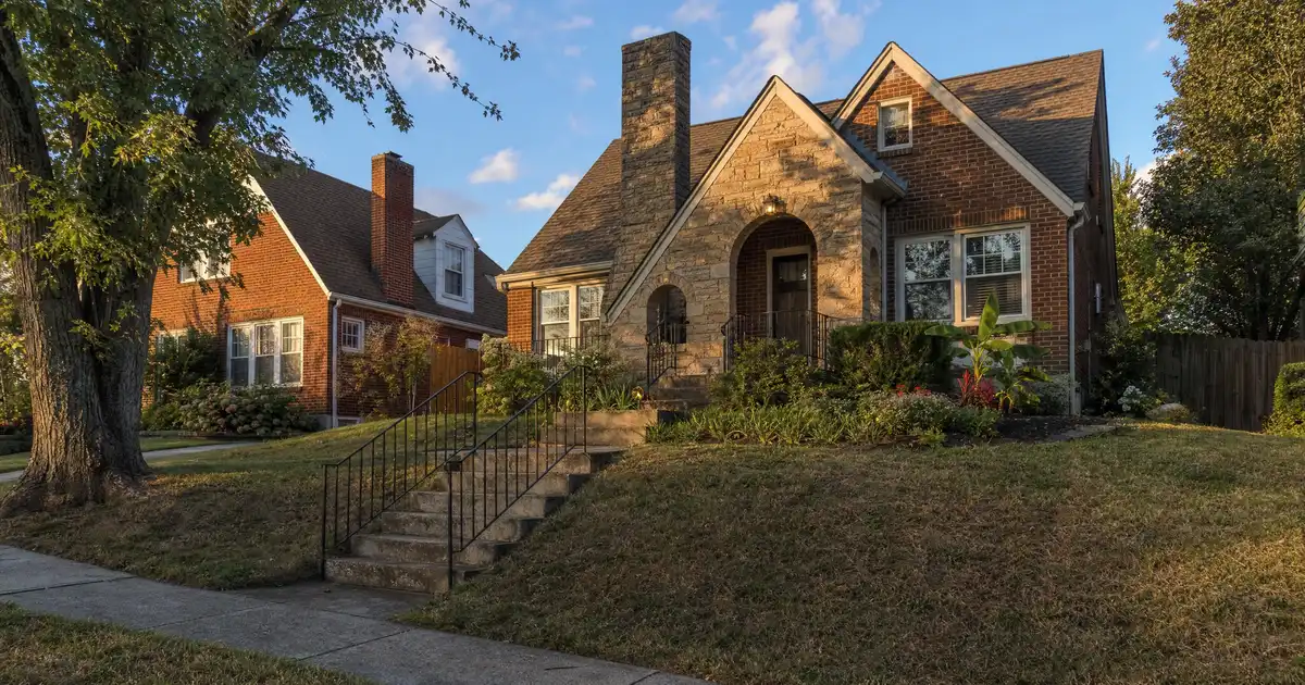 Knoxville, Tennessee DSCR loans — qualify on the property’s rental income, not personal income.