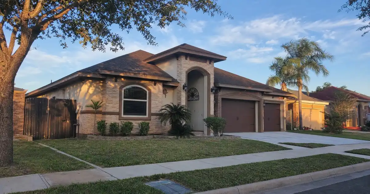 Laredo, Texas DSCR loans — qualify on the property’s rental income, not personal income.
