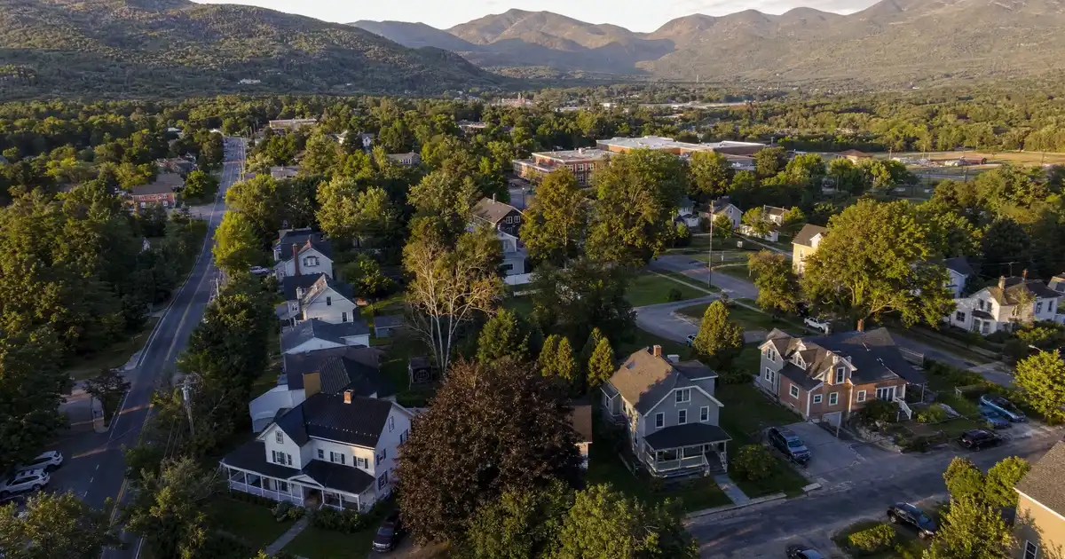 Lincoln, New Hampshire DSCR loans — qualify on the property’s rental income, not personal income.