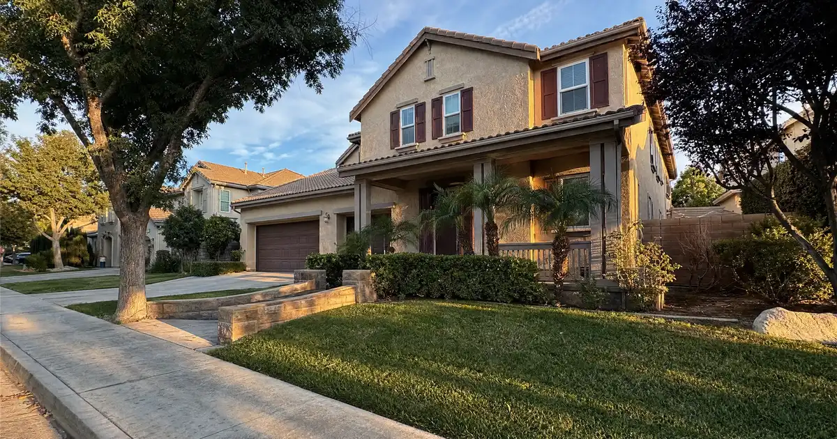 Palmdale, California DSCR loans — qualify on the property’s rental income, not personal income.