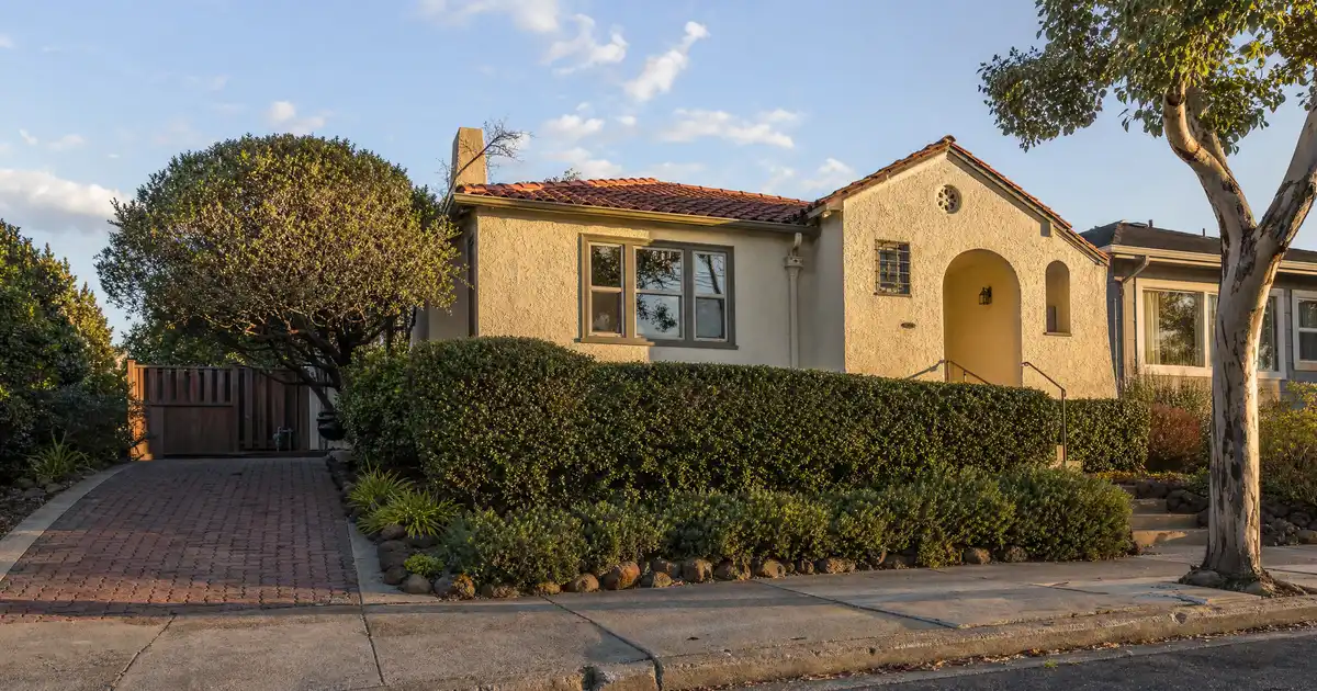 San Rafael, California bank statement loans — qualify on twelve months of deposits, not tax returns.