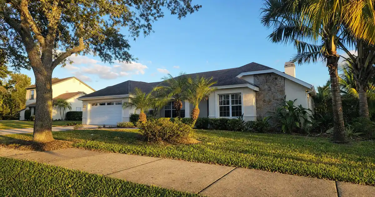 Sebring, Florida DSCR loans — qualify on the property’s rental income, not personal income.