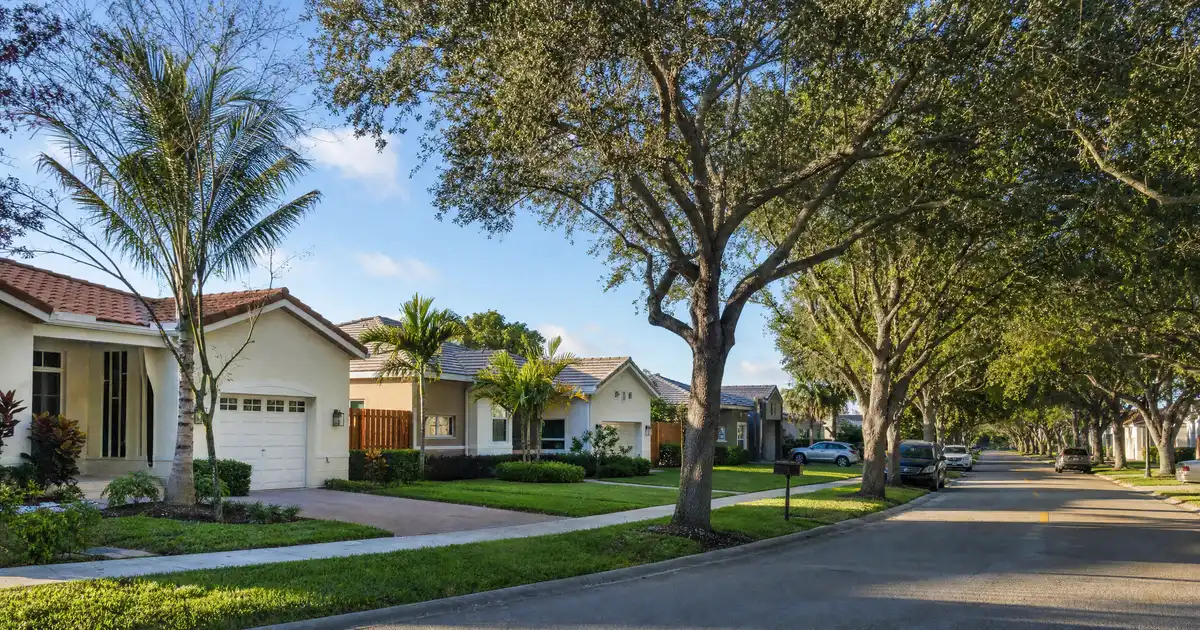Sunrise, Florida bank statement loans — qualify on twelve months of deposits, not tax returns.