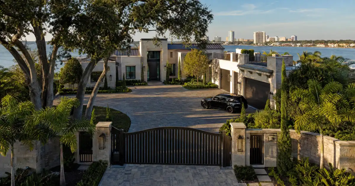 Super jumbo DSCR loans in Bradenton, Florida