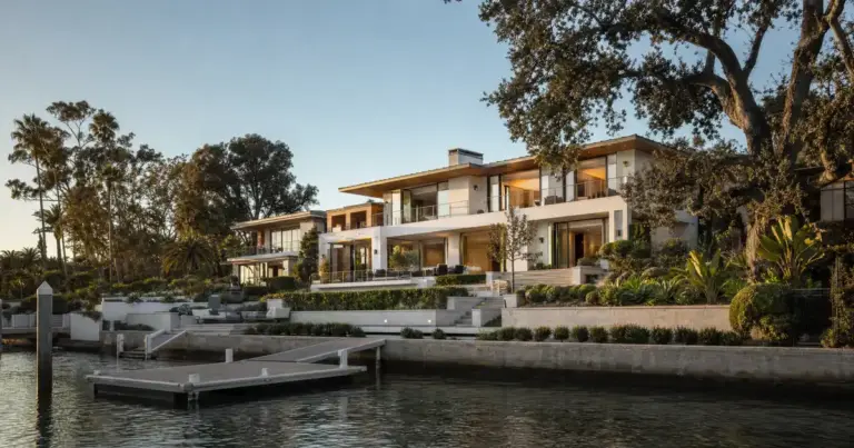 DSCR Loans in Santa Barbara, California: Investor Financing for the Mesa, Funk Zone & Eastside, High-Value STR and Luxury Rental Cash Flow & Real Estate Investors