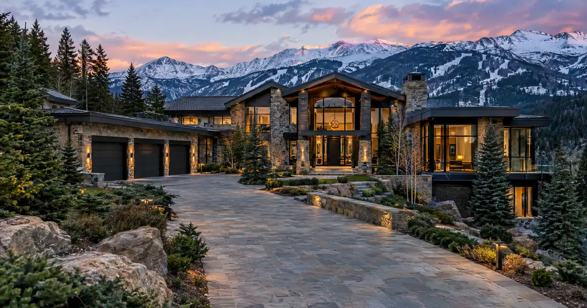 Delayed Financing Vs Cash-out On A Luxury Short-term Rental
