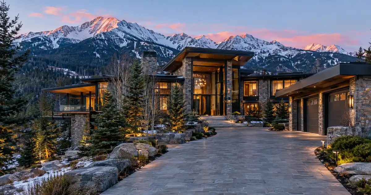 DSCR Luxury Short-term Rental Requirements For Family Office Buyers