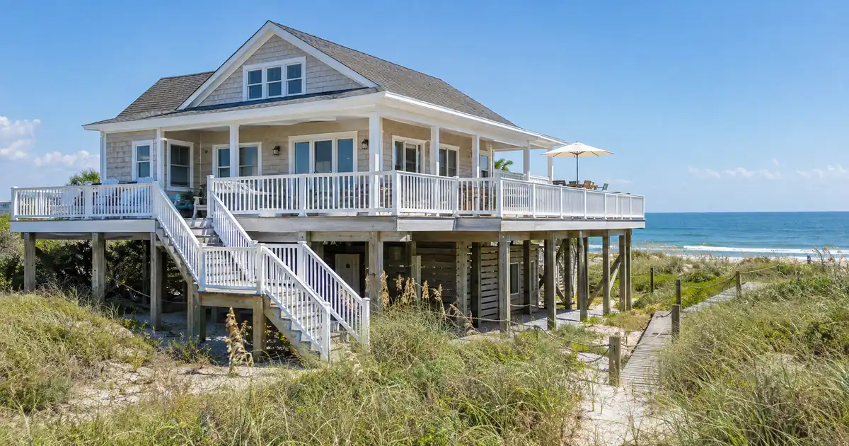 How DSCR Lenders Read Guarantors On A Partnered Vacation Rental?