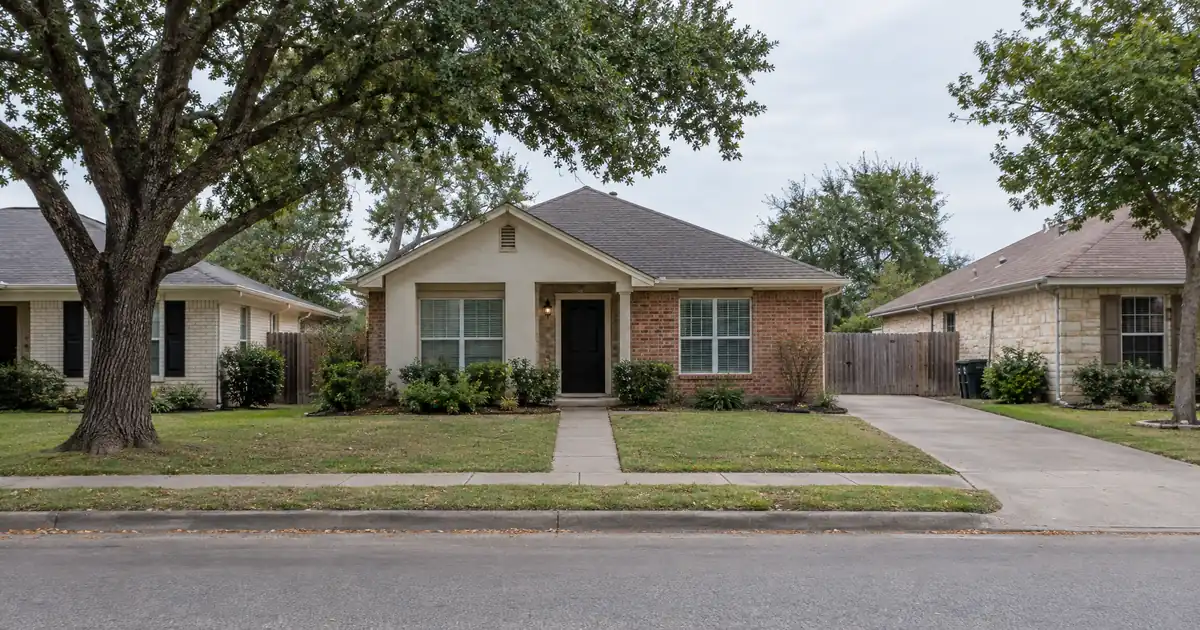 Cash Out Refinance Investment Property in Corsicana, Texas: How the Rent Math Clears at 75% LTV