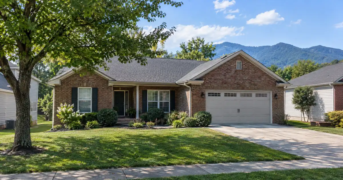 DSCR Cash Out Refinance in Maryville, Tennessee: The 2026 DSCR Financing Guide to Broadway