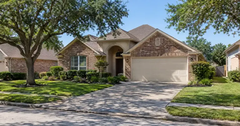 DSCR Cash Out Refinance in Friendswood, Texas