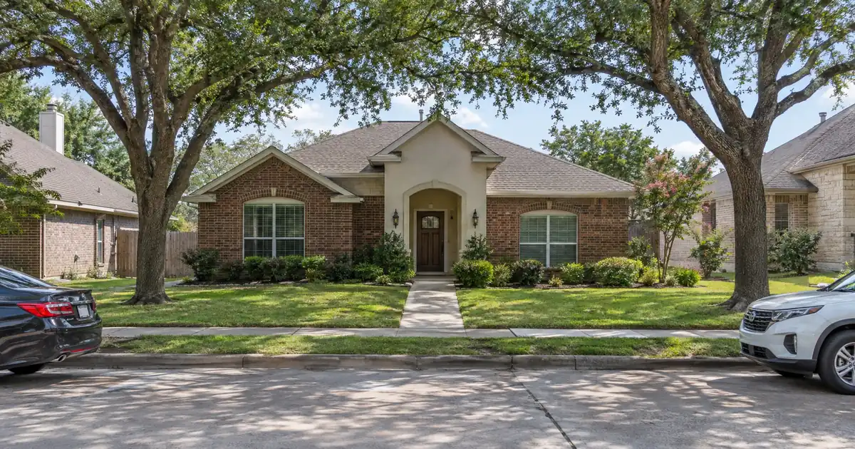 DSCR Cash Out Refinance in Garland, Texas: Pulling Equity From Workforce Rentals