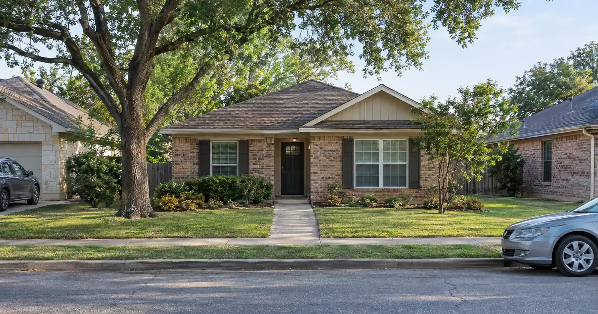 DSCR Cash Out Refinance in Gainesville, Texas: Pulling Equity Ahead of the Apartment Wave