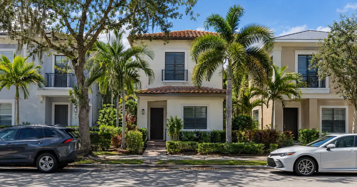 DSCR Cash Out Refinance in Doral, Florida: Townhome Equity for the Next Deal