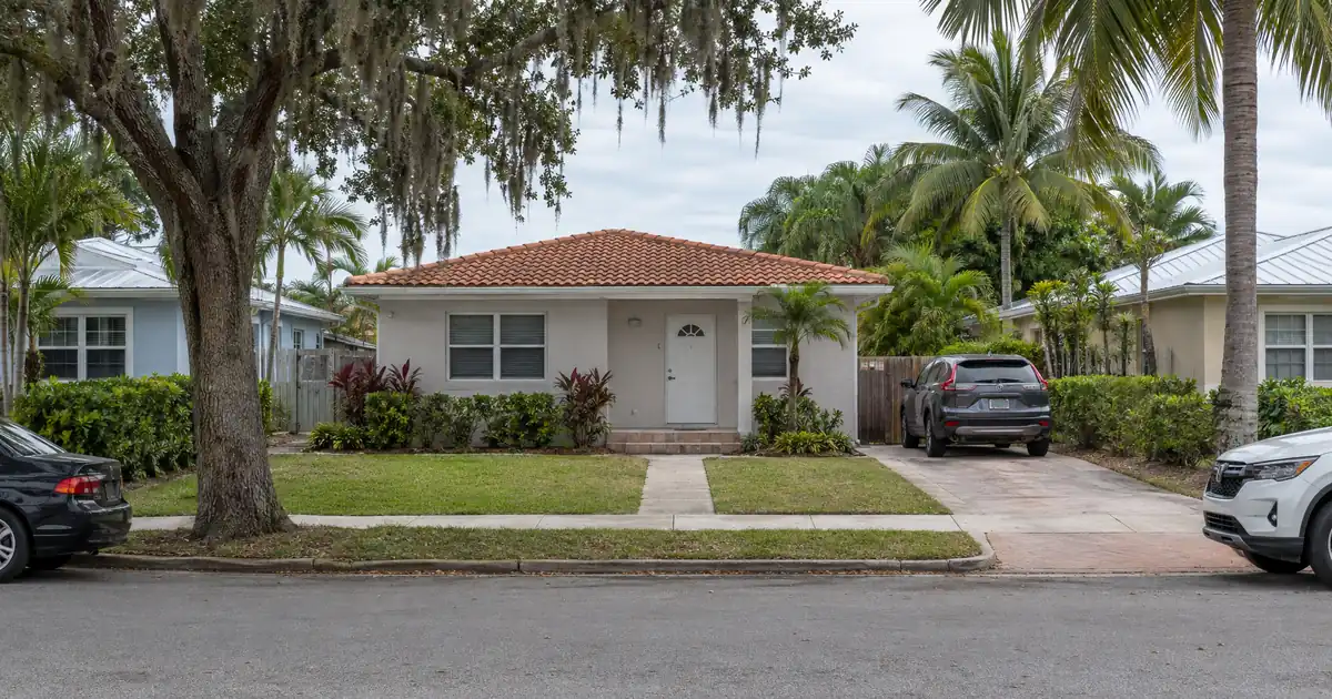 DSCR Cash Out Refinance in Hallandale Beach, Florida: The 2026 DSCR Financing Guide to Diplomat Corridor