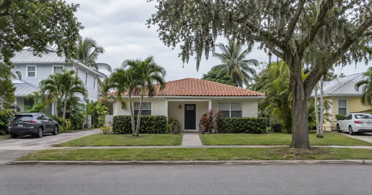 DSCR Cash Out Refinance in Stuart, Florida: How Port Salerno Rents Clear a 1.0 DSCR at 75% LTV