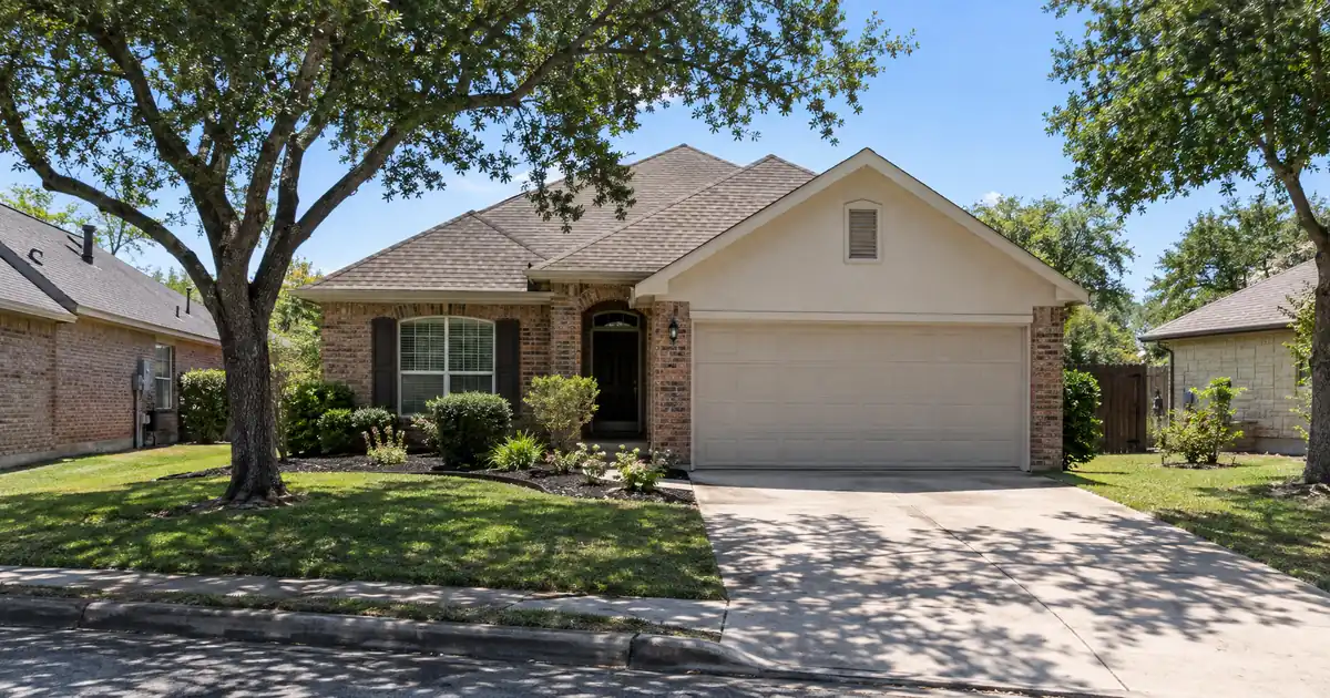 DSCR Cash Out Refinance in Seguin, Texas: Plant-Town Equity on In-Place Value