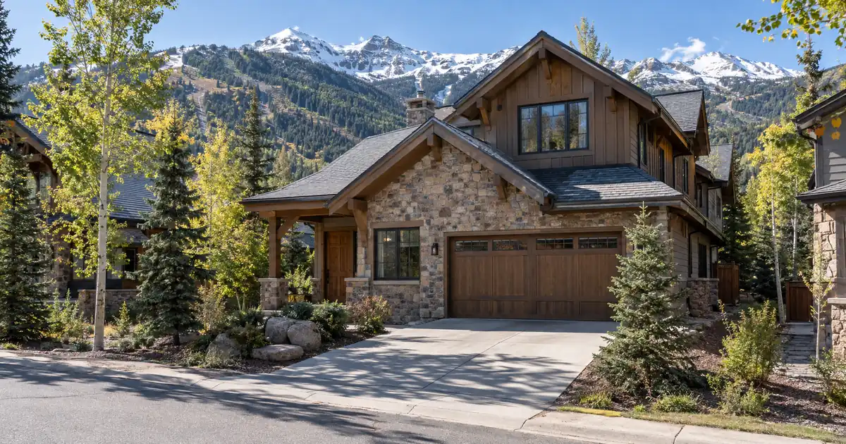 DSCR Cash Out Refinance in Vail, Colorado: The 2026 DSCR Financing Guide to West Vail Rentals