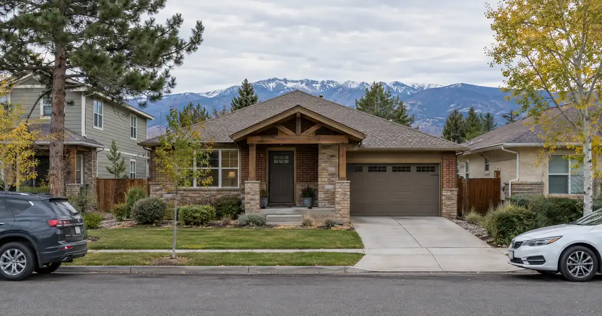 DSCR Cash Out Refinance in Lakewood, Colorado: Federal Center Demand, Flat-Price Equity Math