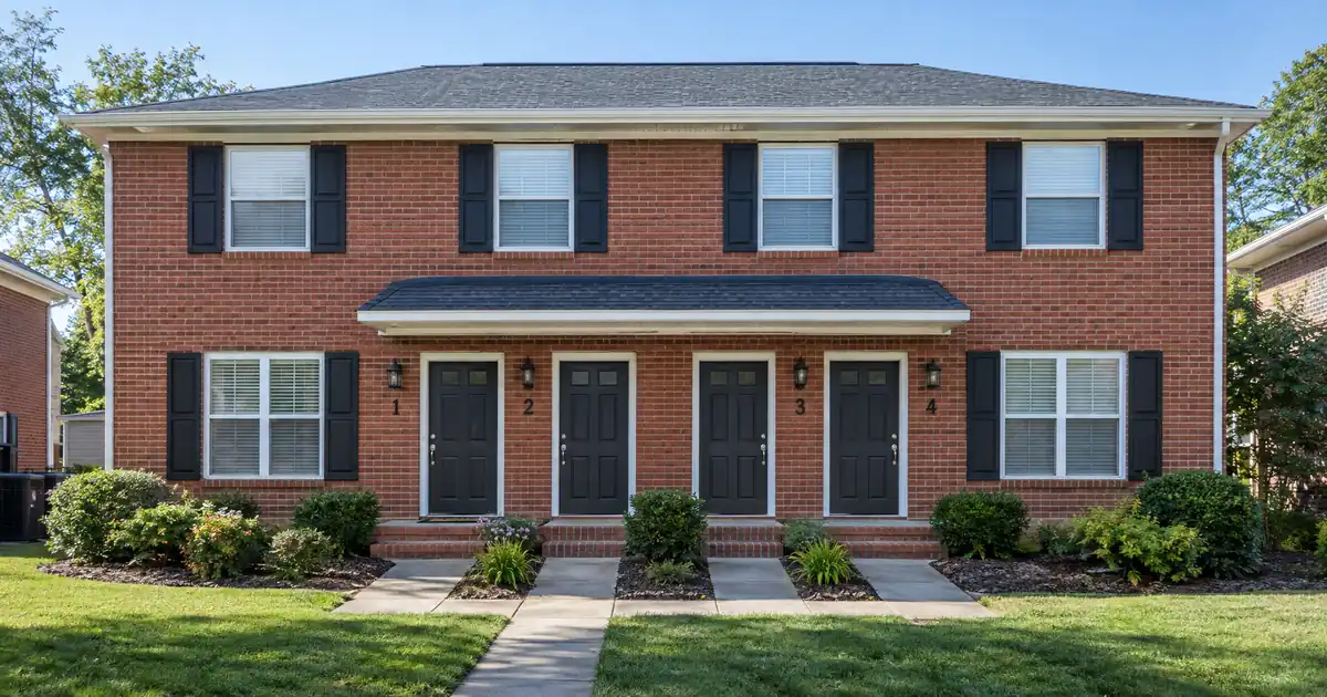 DSCR Investment Property Loans in Chicago, IL: Do Two-Flats Really Beat Single-Family Math?