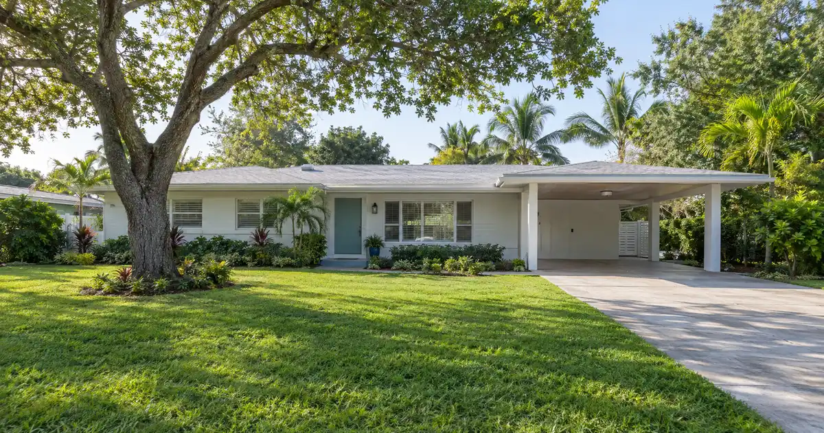 Conventional loans in Anna Maria, Florida — conforming mortgage with a low down payment