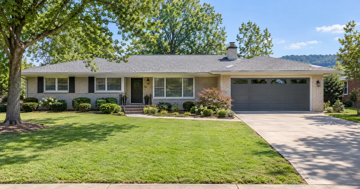 Mortgage refinance in Anniston, Alabama — a better loan on the same home