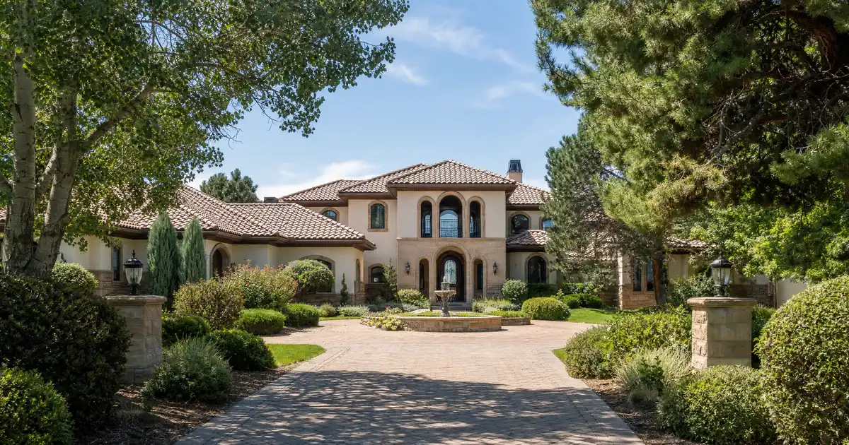 Jumbo loans in Arvada, Colorado — financing above the conforming limit