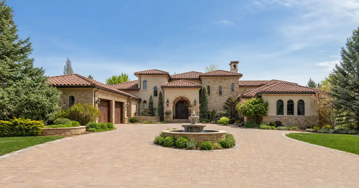 Jumbo loans in Aurora, Colorado — financing above the conforming limit