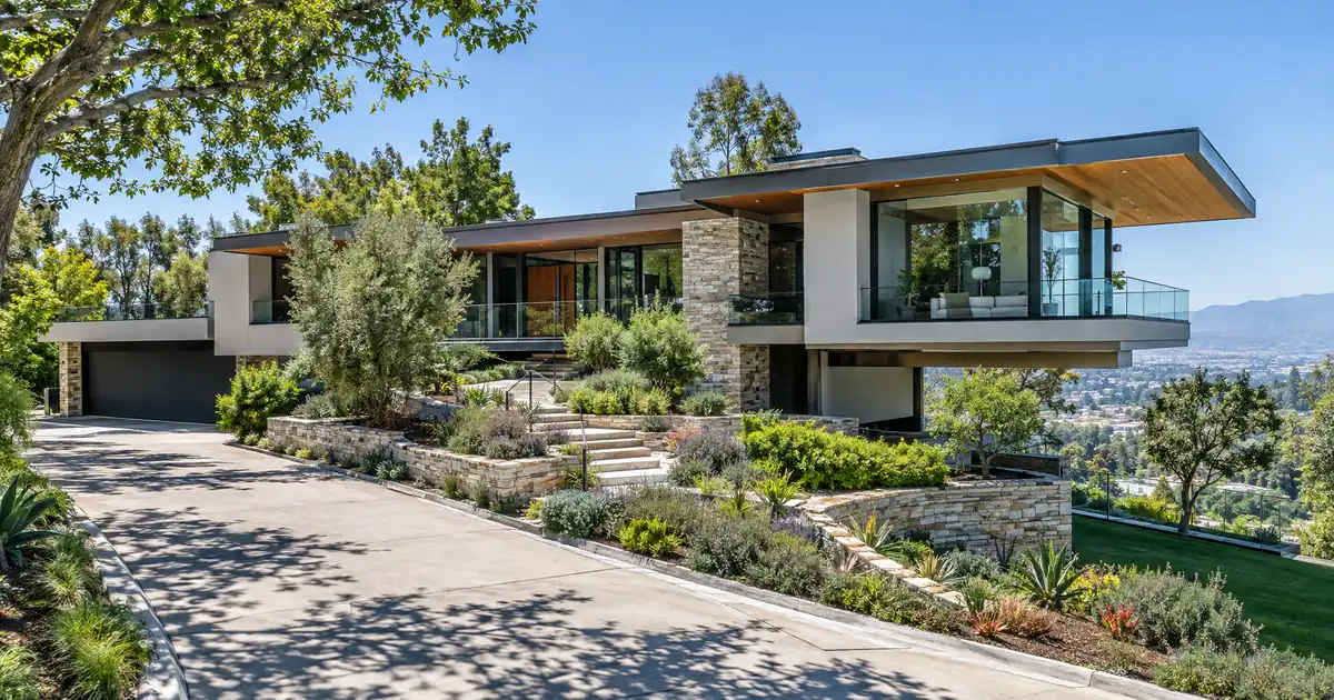 Jumbo cash-out refinance in Baldwin Park, California — equity above the conforming limit into cash