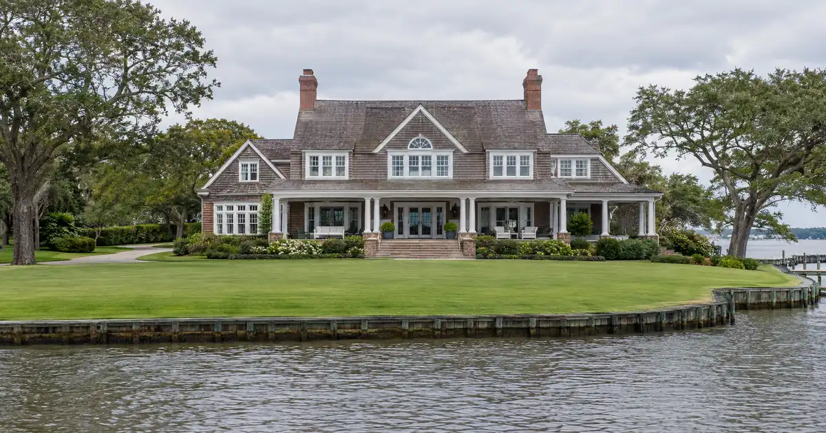 Jumbo cash-out refinance in Beaumont, Texas — equity above the conforming limit into cash