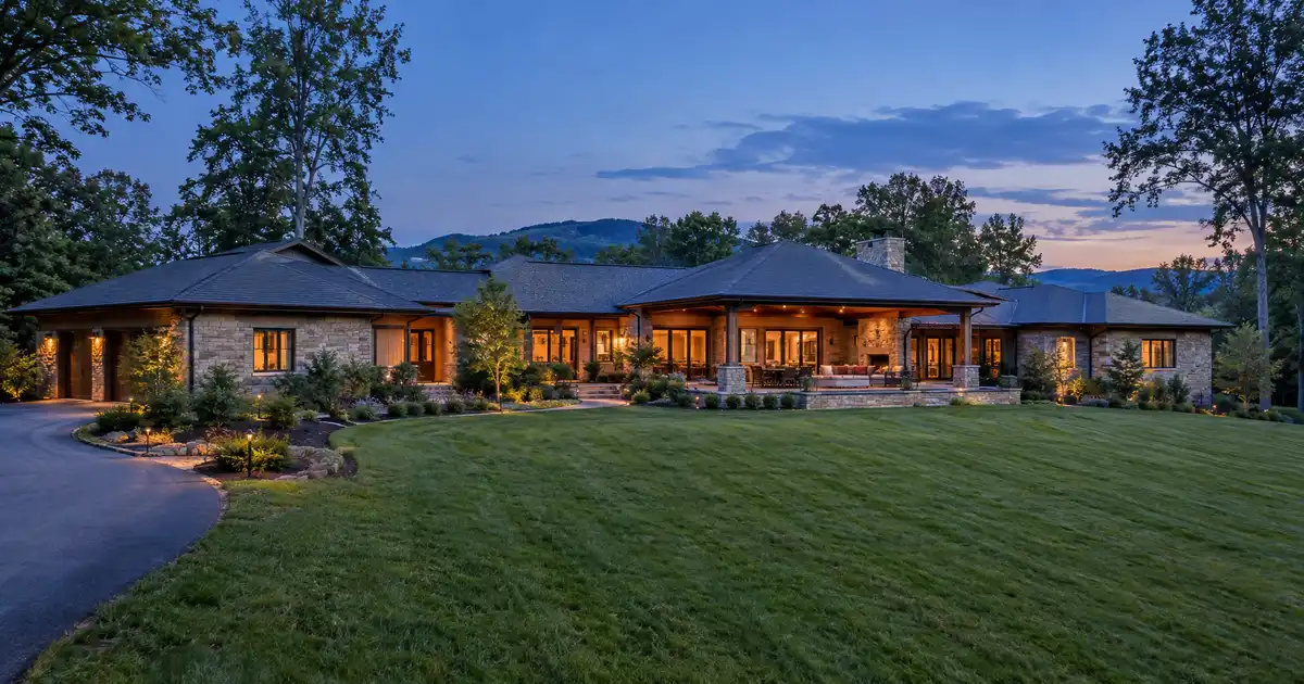 Jumbo cash-out refinance in Bristol, Tennessee — equity above the conforming limit into cash