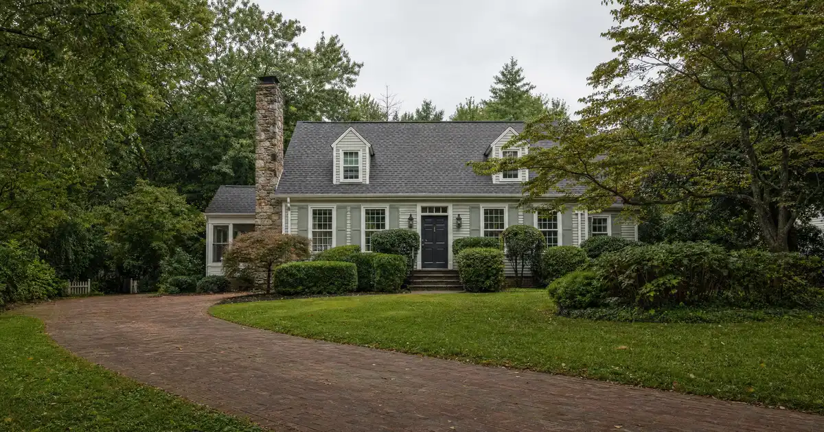 Cash-out refinance in Charlottesville, Virginia — home equity into cash