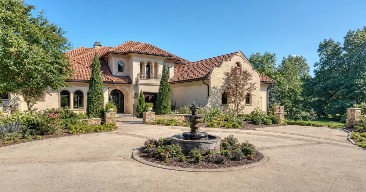 Jumbo loans in Clarksville, Tennessee — financing above the conforming limit