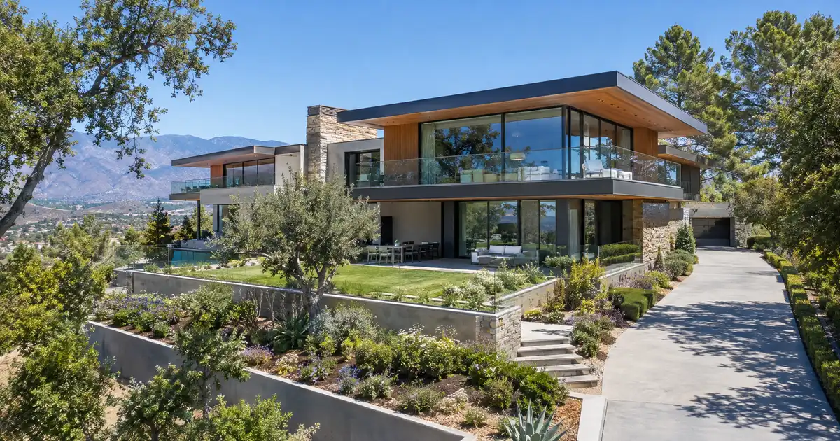 Jumbo cash-out refinance in Colton, California — equity above the conforming limit into cash