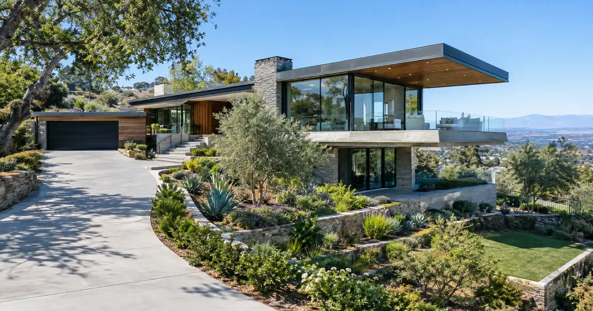 Jumbo cash-out refinance in Corona, California — equity above the conforming limit into cash